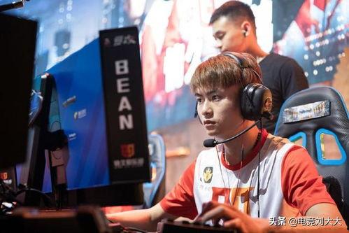 白鲨爆料老选手回归视频,昔日老将重返战场，精彩对决即将上演！